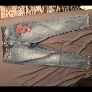 Floral embroidered cropped jeans size 8